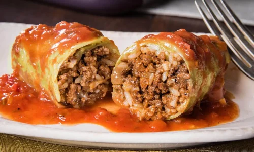 Cum eviți ca sarmalele să aibă gust acru sau să se zdrobească în timpul fierberii?