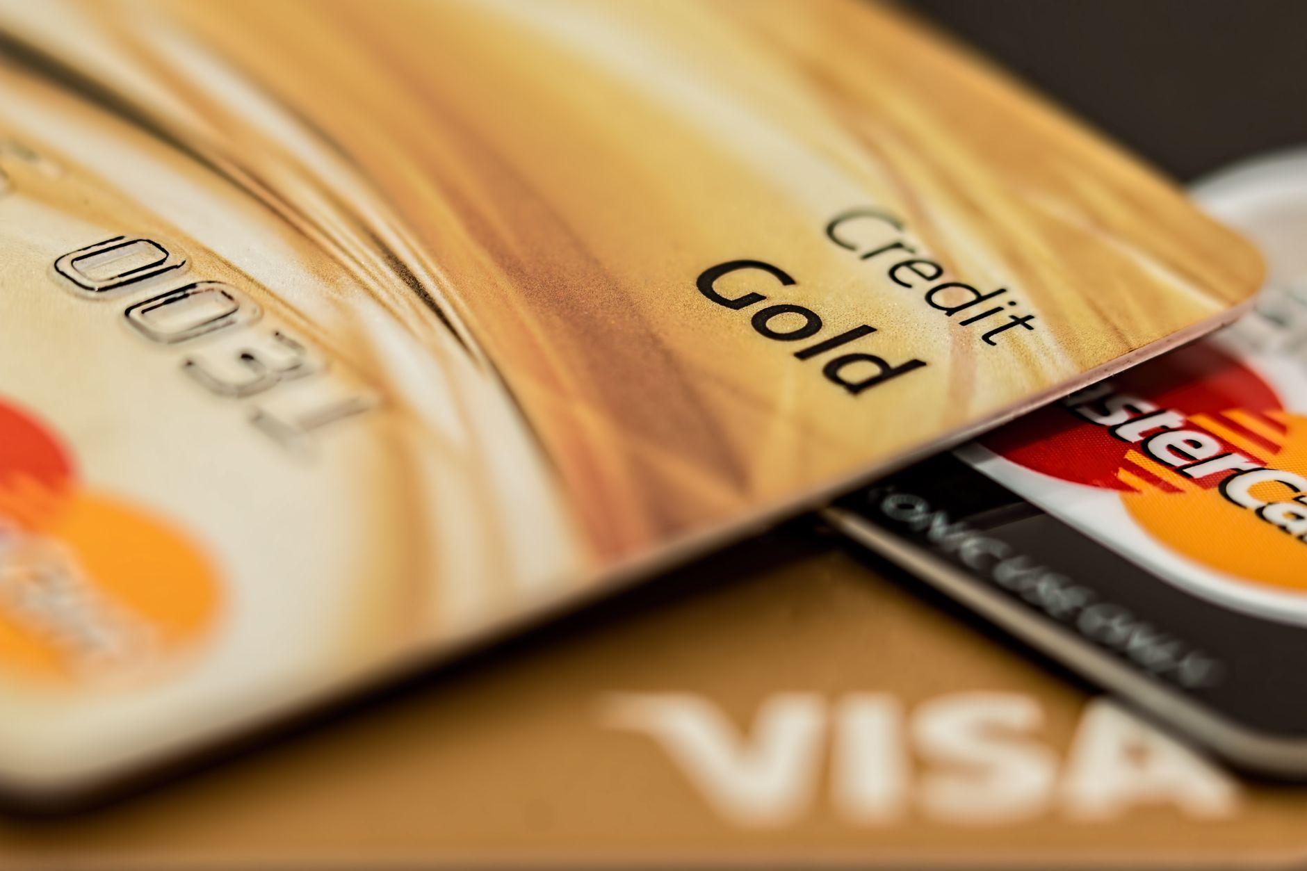De ce nu poți retrage banii de pe un card Revolut primit de la altcineva?