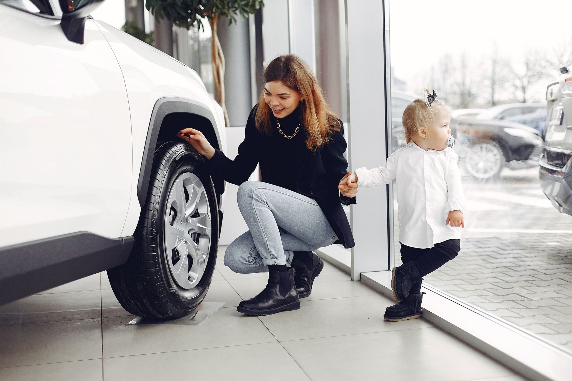 Cum alegi corect scaunul auto pentru copil în funcție de greutate și vârstă?