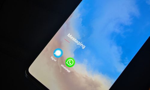Ce înseamnă când telefonul arată „fără serviciu” dar are semnal?